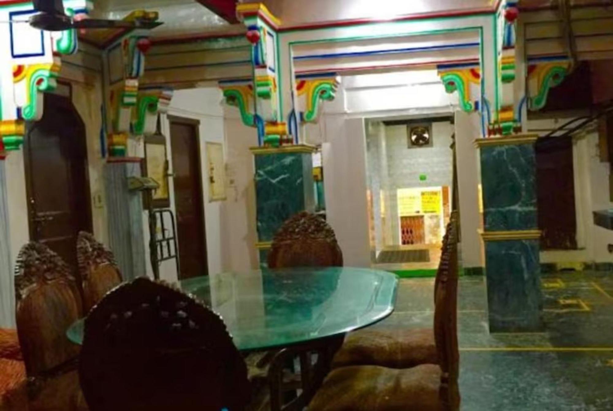 Grg Shanti Guest House Varanasi Near Manikarnika Ghat Kültér fotó