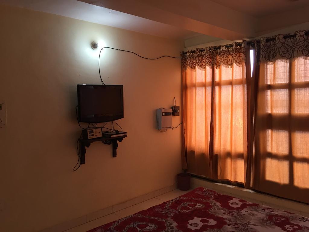 Grg Shanti Guest House Varanasi Near Manikarnika Ghat Kültér fotó